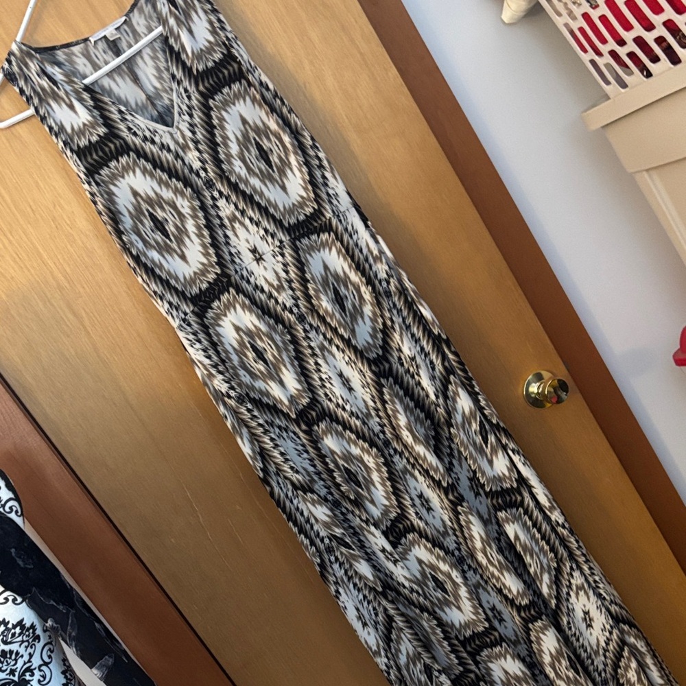 London Times Stylish Brown and Cream sleeveless Maxi Dress sz 4
